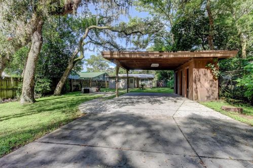 4373 Pocahontas Dr, Dade City, FL 33523-9153