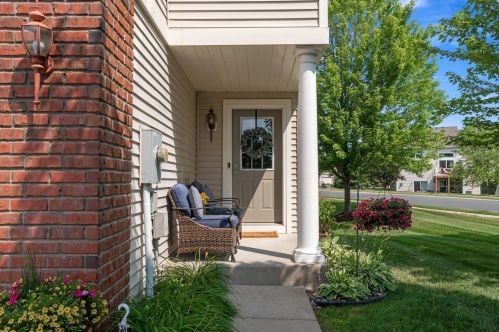 15444 Foster Dr, Lino Lakes, MN 55038-8545