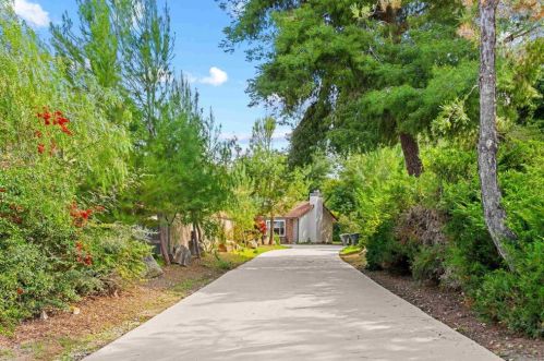30669 Southern Cross Rd, Temecula CA  92592-3249 exterior