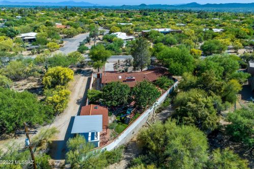 702 Chula Vis Rd, Tucson AZ 85718-1116 exterior