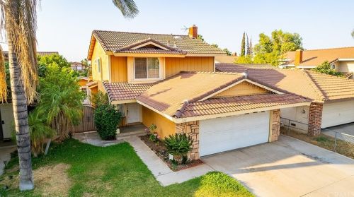 126 Olivetree Dr, Perris CA  92571-2744 exterior