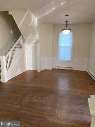 521 Washington St, Charles Town WV  25414-1735 exterior