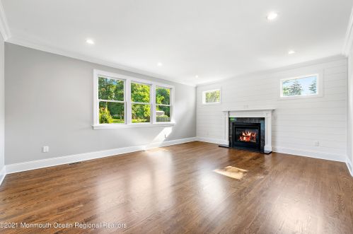 747 Sycamore Ave, Tinton Falls NJ 07724-3237 exterior