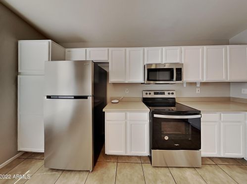 5227 104th Dr, Glendale AZ  85307-4202 exterior