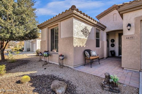 4435 Carob Dr, Gilbert, AZ 85298-4660