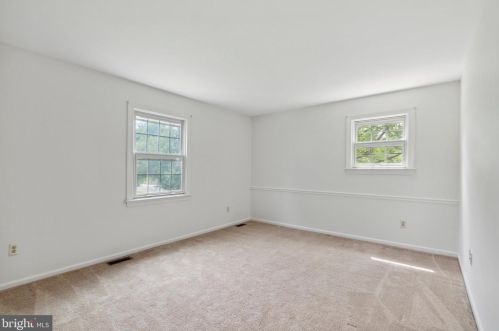 1526 Megan Cir, Blue Bell PA  19422-3625 exterior