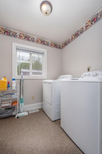 304 Terrace Ave, Mount Vernon OH  43050-3936 exterior