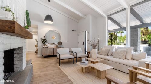 5851 Sharon Dr, Scottsdale AZ  85254-3725 exterior