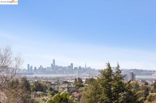 303 Hillside Ave, Oakland CA  94611-4013 exterior