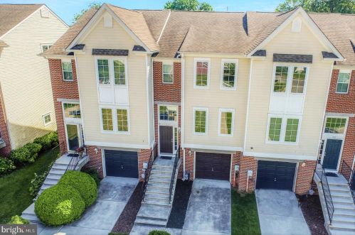 204 Cityview Ave, Wilmington, DE 19802-3222
