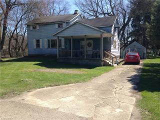 5649 Park Rd, Leavittsburg, OH 44430-9780