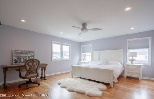 26 Ocean Ave, Monmouth Hills NJ  07732-1411 exterior