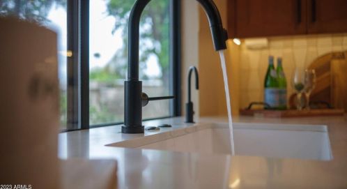 8177 Del Caverna Dr, Scottsdale AZ 85258-2361 exterior