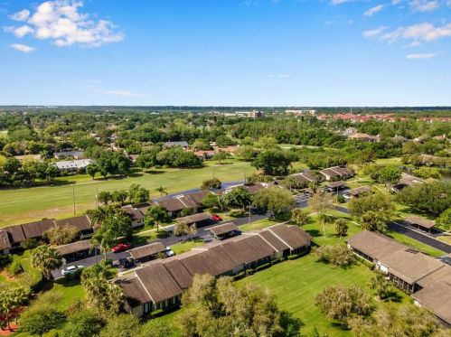 30 Dale Pl, Oldsmar FL  34677-2041 exterior