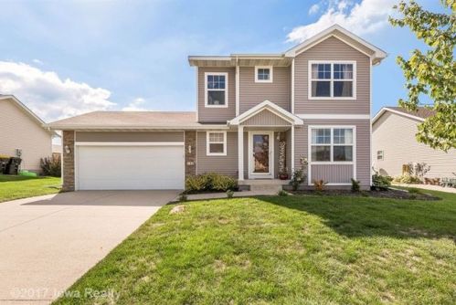 780 Deerfield Ln, Waukee, IA 50263-8606