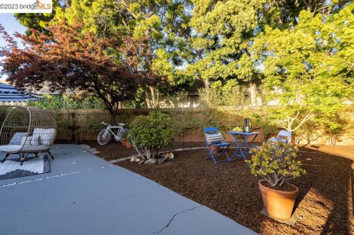 1319 Curtis, Berkeley CA 94702-1003 exterior