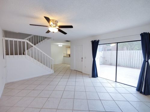 2502 25 Ln, West Palm Beach FL  33418-3572 exterior