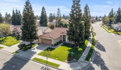 10017 Timeless Rose Ct, Bakersfield CA  93311-3730 exterior