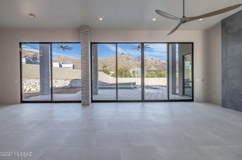7091 Corrida De Venado, Tucson, AZ 85718-1148