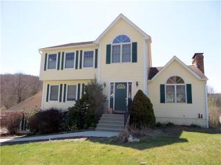 1346 Rubber Ave, Union City, CT 06770-1550