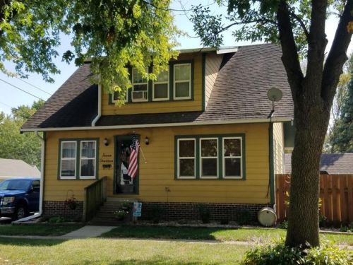 714 13th St, Boone, IA 50036-2121