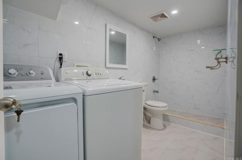 15 Ridgeway, White Plains NY  10605-3706 exterior