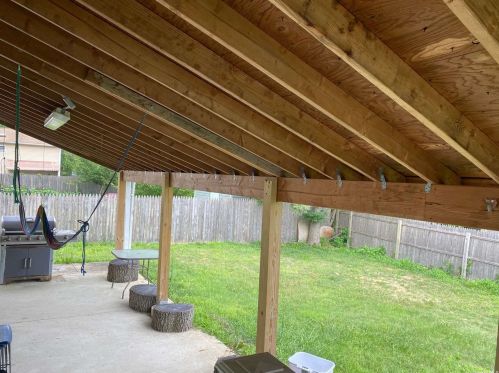 57 22nd St, Wheatley Heights NY  11798-2101 exterior