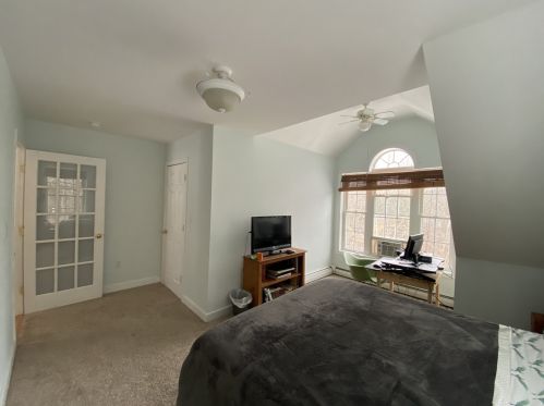 61 Thorndike Rd, Weare NH  03281-4549 exterior