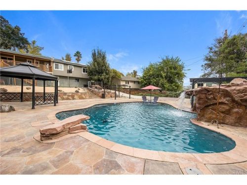 825 Anastasia Dr, Lakeport, CA 95453-3017