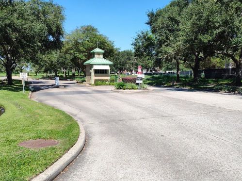 1903 Enterprise Ave, League City TX  77573-2903 exterior