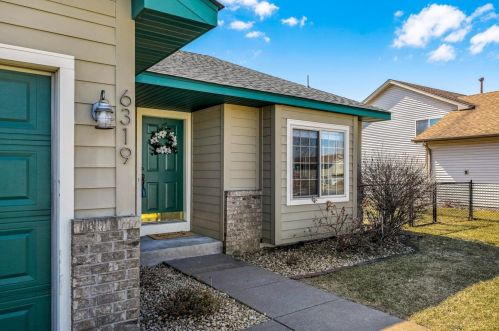 6319 151st St, Lino Lakes, MN 55038-8450