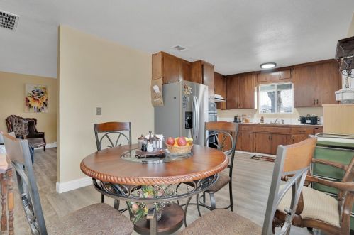 2213 Vicki Dr, Modesto CA  95350-3468 exterior