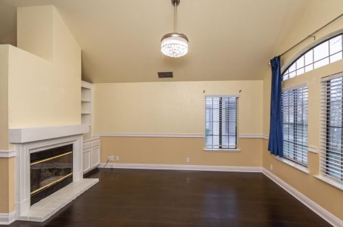 8975 Bramblewood Way, Elk Grove CA  95758-6003 exterior