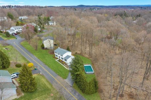 3 Geering Way, Fishkill NY  12524-1136 exterior