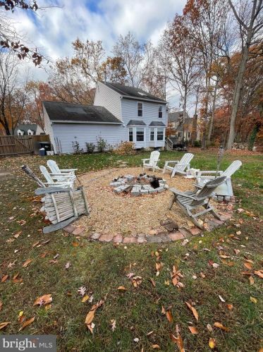 9214 Northedge Dr, Springfield VA  22153-3920 exterior