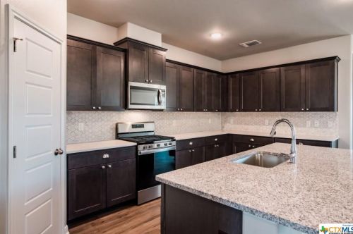 342 Brushy Crk, Victoria, TX 77904