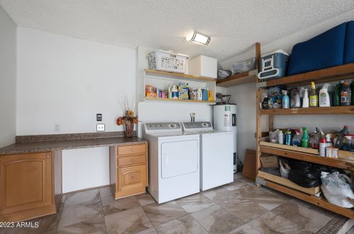 13448 100 Ave, Sun City AZ  85351-2854 exterior