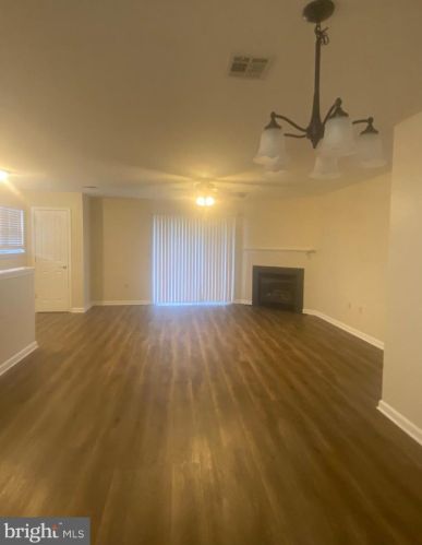 102 Oriole Ct, Hummelstown PA  17036-8834 exterior
