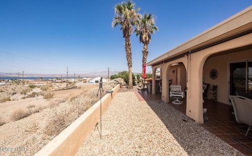 585 Knobhill Dr, Lake Havasu City AZ  86403-4937 exterior