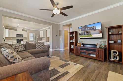 2618 Novi Dr, Riverbank CA  95367-9575 exterior