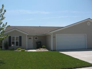 3007 Brookville Dr, Manhattan KS  66502-8434 exterior