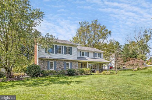 2420 Heather Rd, Wilmington, DE 19803-2718