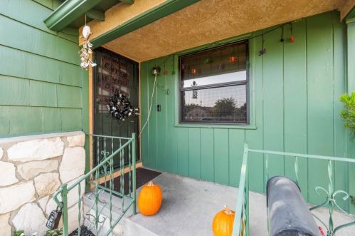 4476 Paula Ave, Lakewood, CA 90713-3321