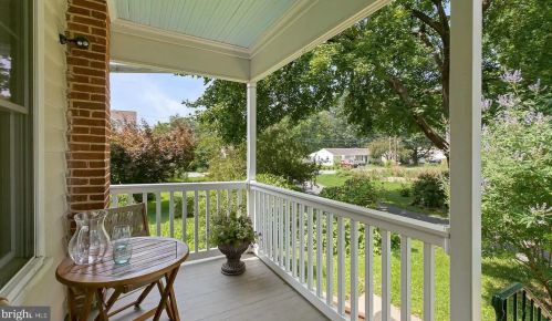 1407 New Holland Pike, Lancaster PA  17601-5648 exterior