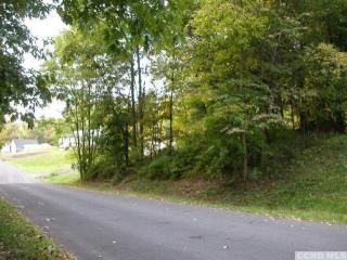 58 Regal Rd, Newton Hook, NY 12173-1618