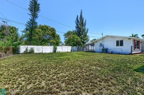 5173 Lake Blvd, Delray Beach FL  33484-4265 exterior