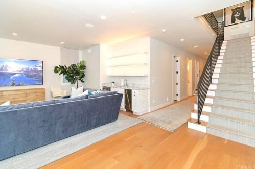 420 31st St, Manhattan Beach CA  90266-3975 exterior
