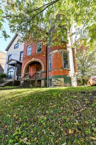 3224 Dawson St, Pittsburgh PA 15213-4536 exterior