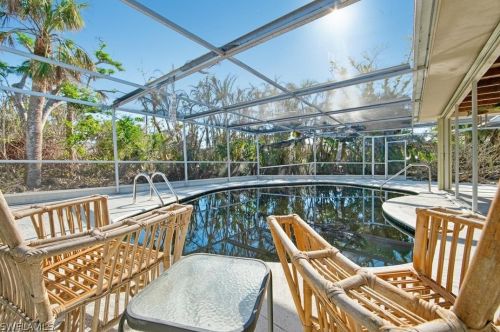 577 Boulder Dr, Sanibel, FL 33957-5303