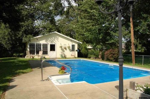 192 Railroad St, Mechanicville, NY 12118-1023